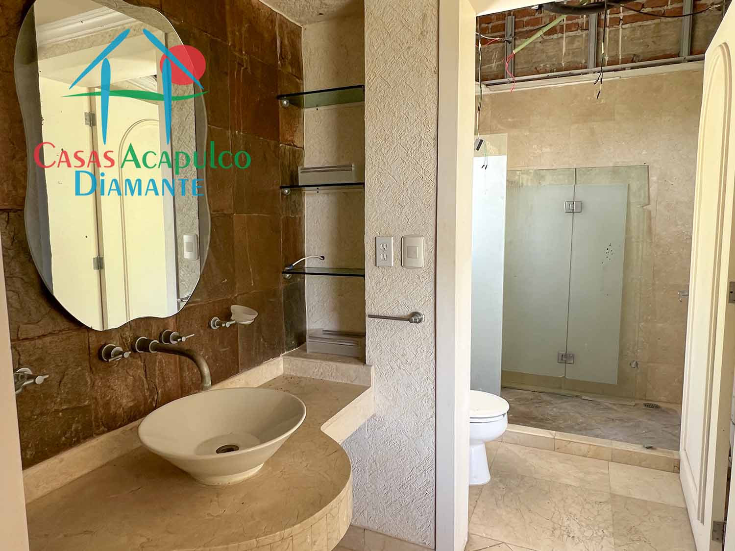 Casa Capadijos - Salón de juegos después de Otis 6